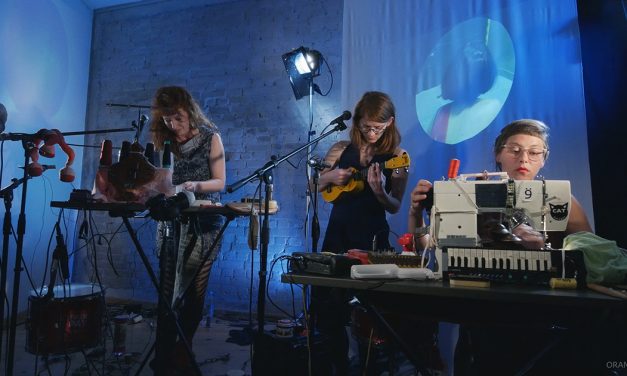 The Altbau Sessions – Duet of Amplified Musical Sewing Machines